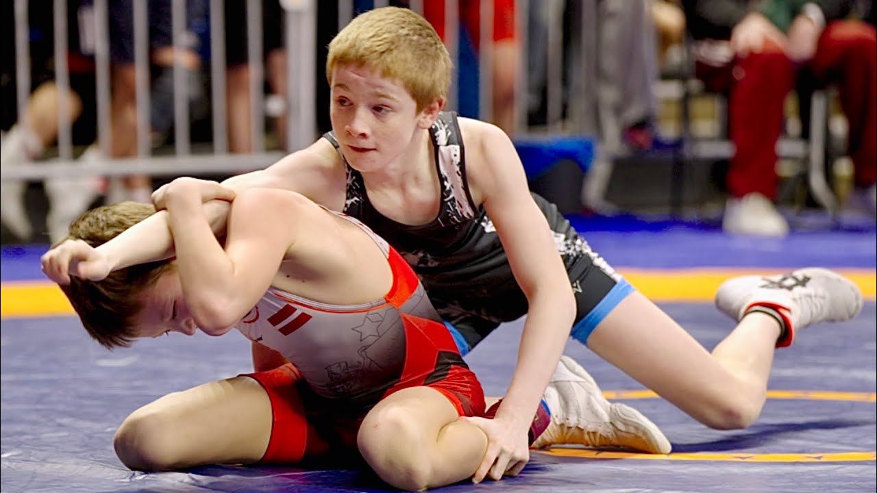 U13 Emauels Indars (LAT) vs Franz Kühne (GER) 38kg. Freestyle boys youth wrestling. B-cam-man