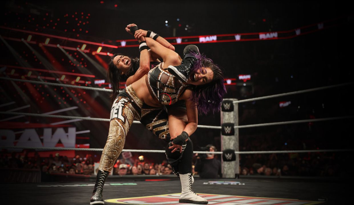 WWE RAW Mar 16 | Live Replay: Roman Reigns Returns, Bayley vs AJ Lee_720P