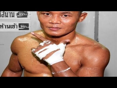 Saenchai Straps Up Mma