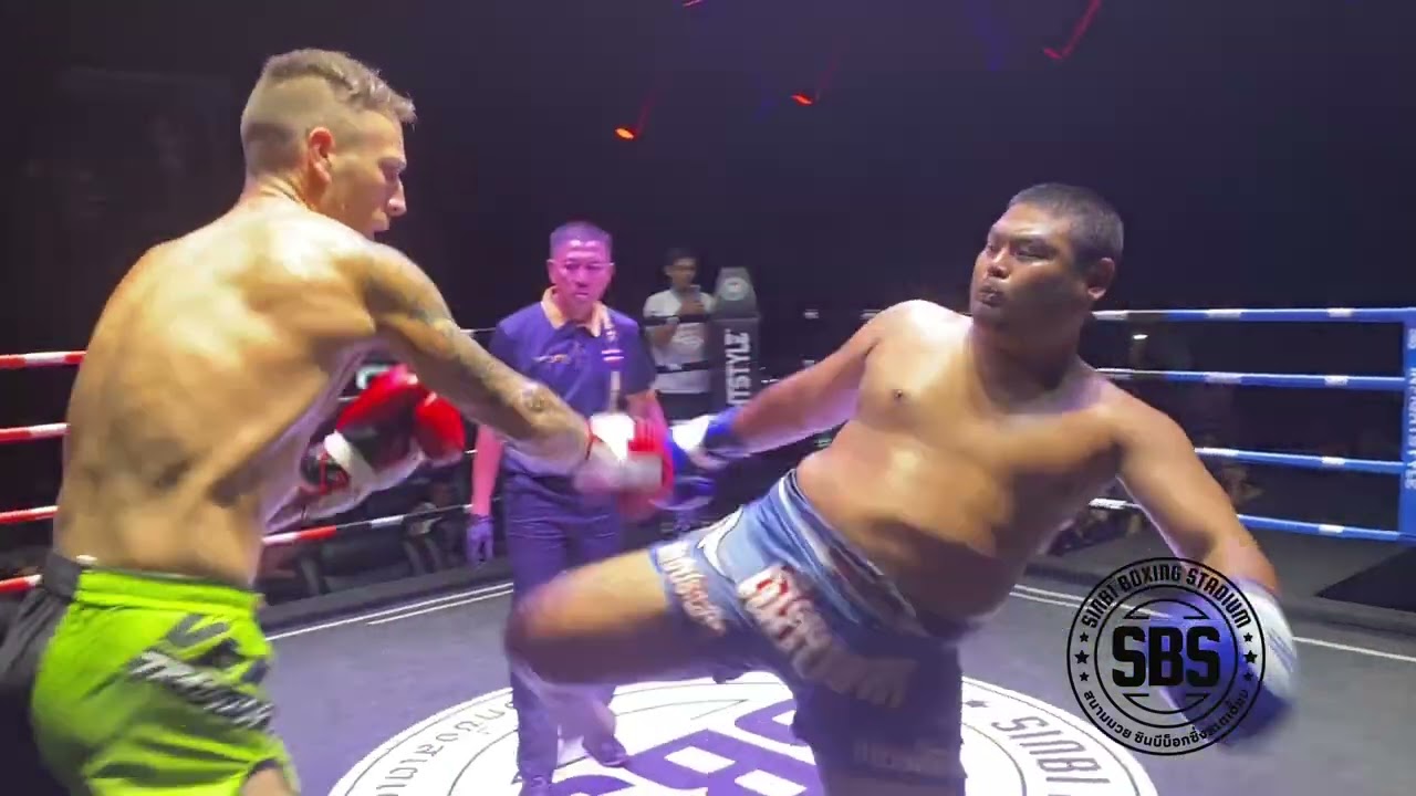 Alex Sinbi Muay Thai 🇷🇸 (red) v Chiap Kat S. Sakchay 🇹🇭(blue)