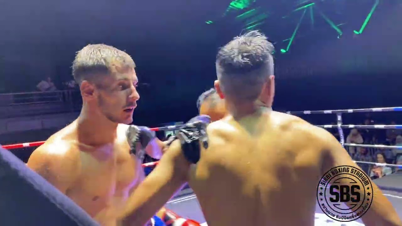 Raphael Sinbi Muay Thai from France ๐ซ๐ท (red) v The Winner S. PongamornfromThailand๐น๐ญ (blue)