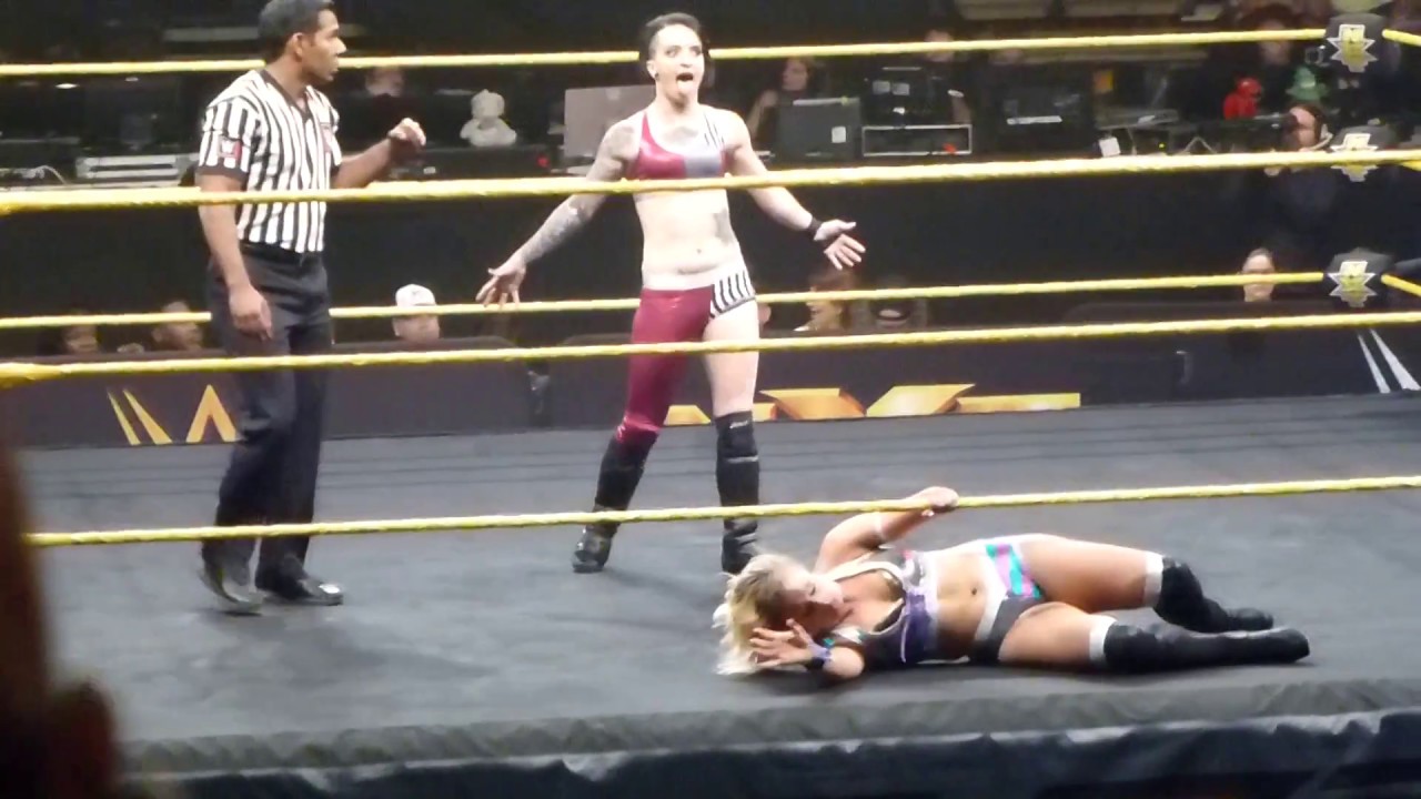 Kimber Lee vs Ruby Riot at NXT LIVE