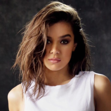 Hailee Steinfeld