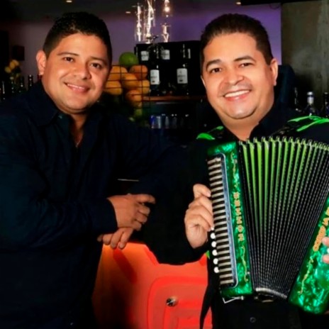 Abre Tu Corazón ft. Los Consentidos cover art