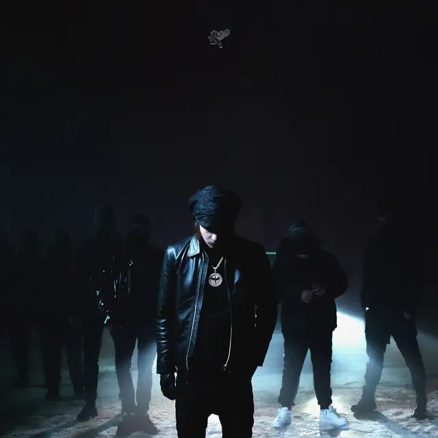 Халливуд Хоус cover art