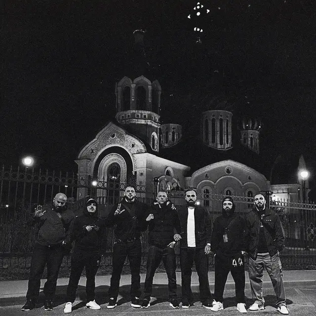 Май cover art