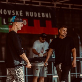 Vik Hakl