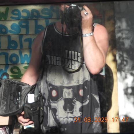 G4UNL3T L3G3ND5 cover art