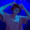 Зависаю в клубі