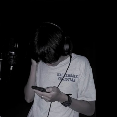 แค่เธออย่าพึ่งลืมเรื่องราวรักเก่า ft. Pune cover art