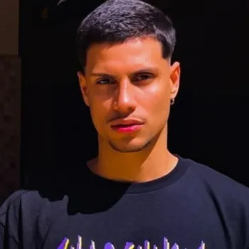 Lutas e Glórias cover art