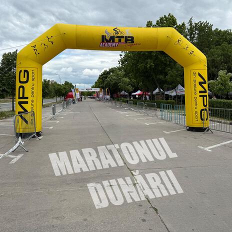 Pe două roți pornesc să zbor cover art