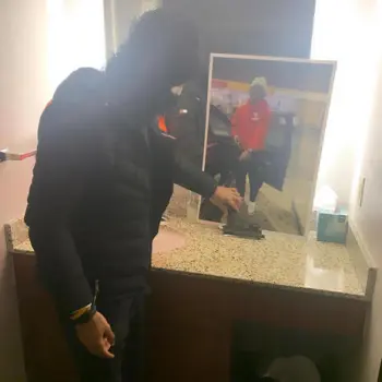 NeverXhoseYou. ft. Djhavinnit cover art