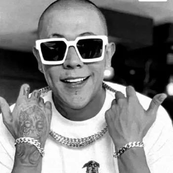 RIMA TRAS RIMA (BASE DE RAP) cover art