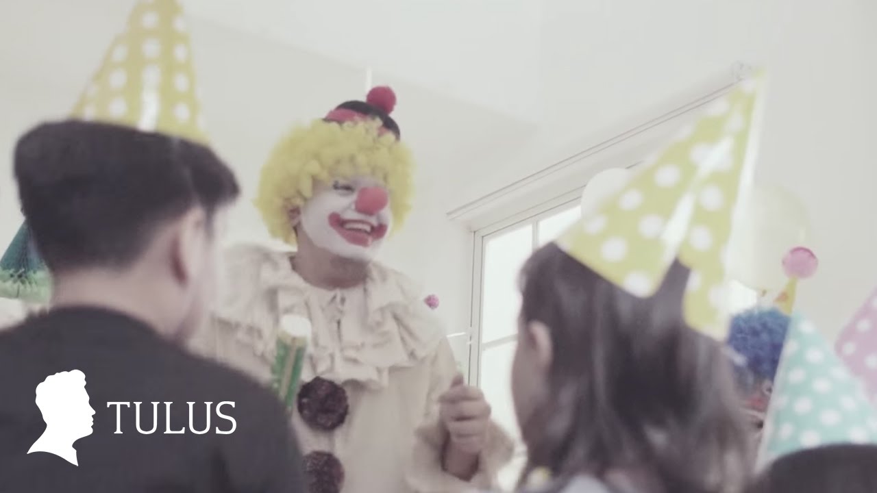 TULUS - Jangan Cintai Aku Apa Adanya (Official Music Video) cover art