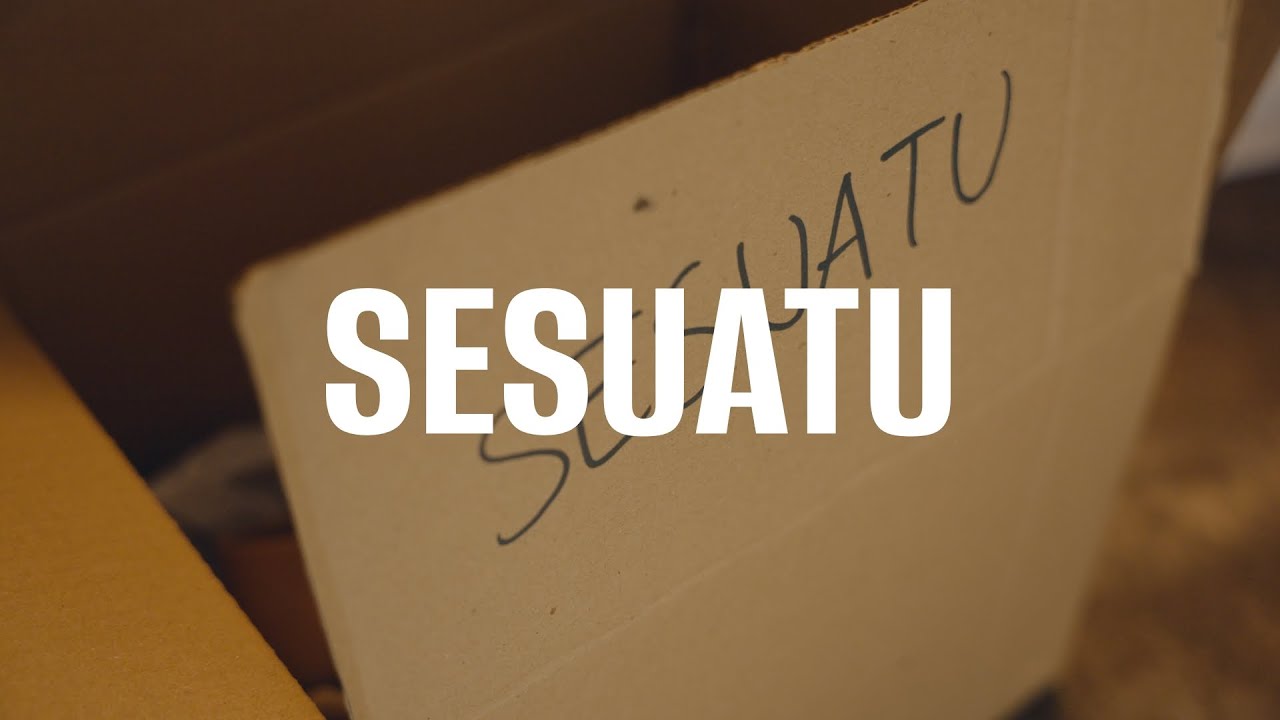 Moving In with Nadhif : sesuatu (Album Live Performance) cover art