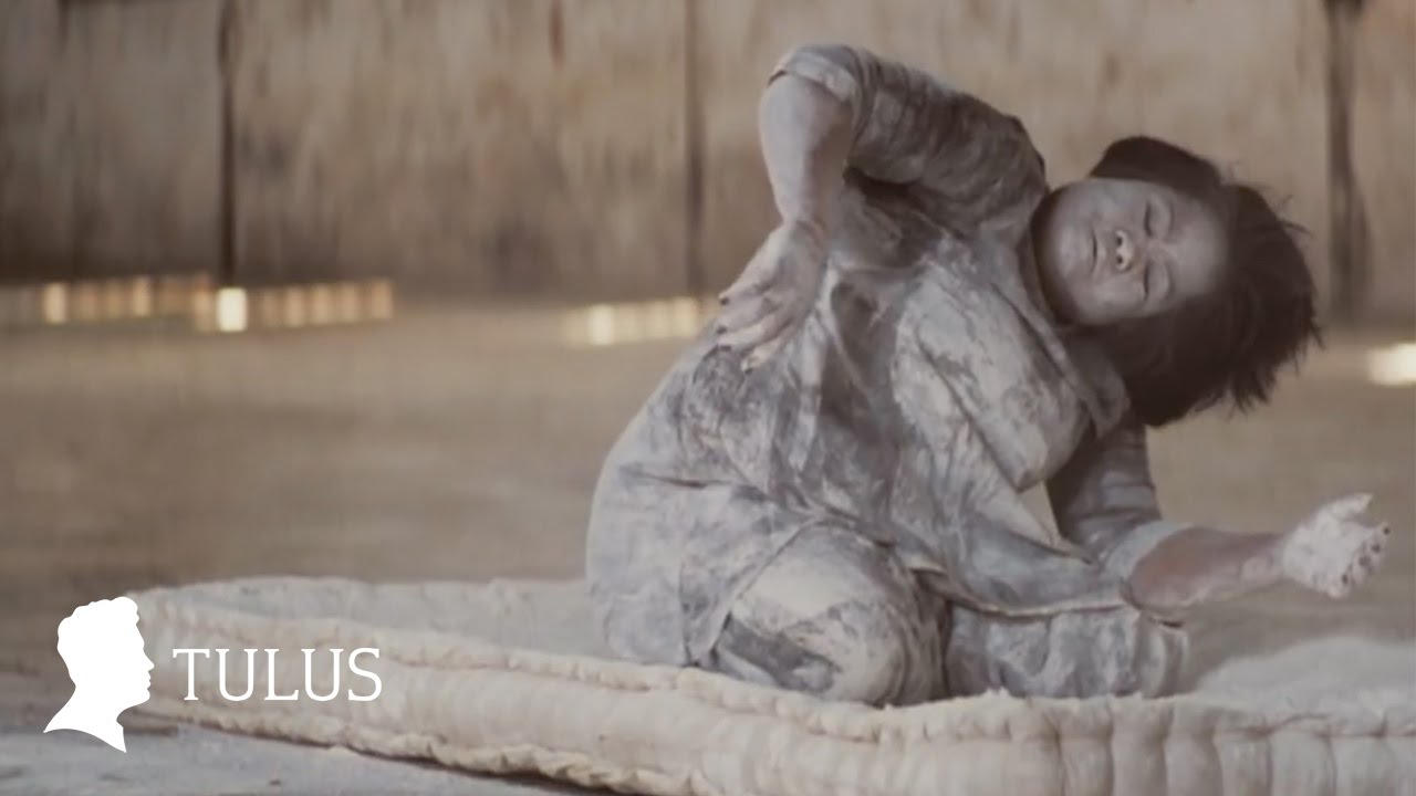 TULUS - Ruang Sendiri (Official Music Video) cover art