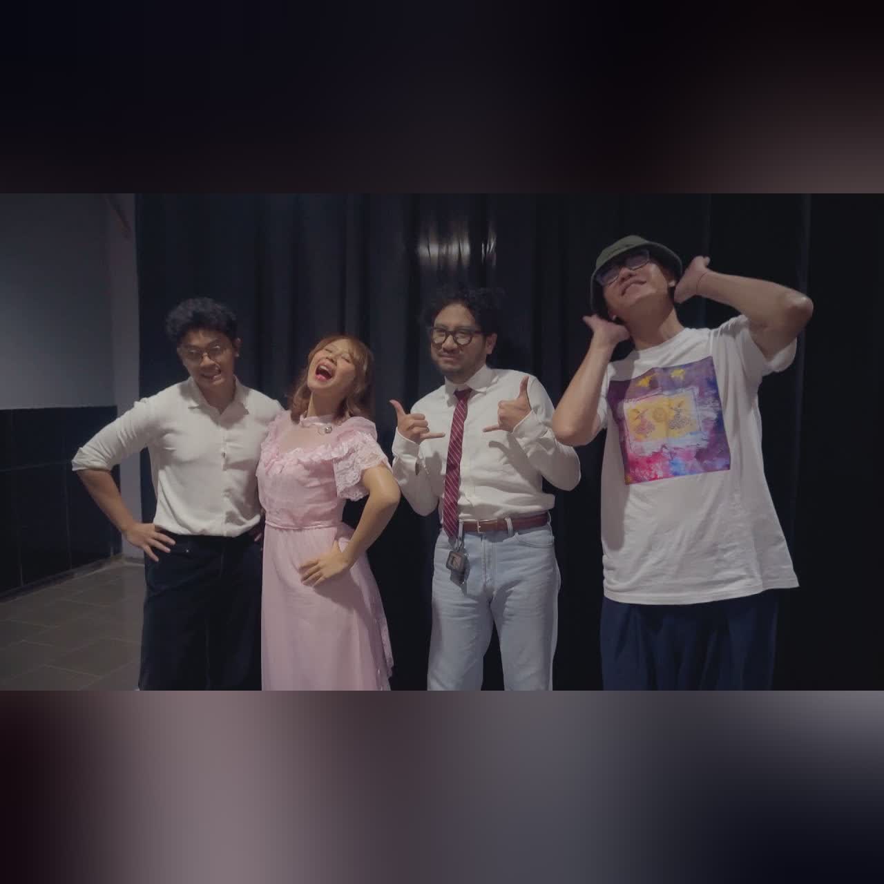 Sudut yang Tak Terlihat di Ruang Kecil cover art