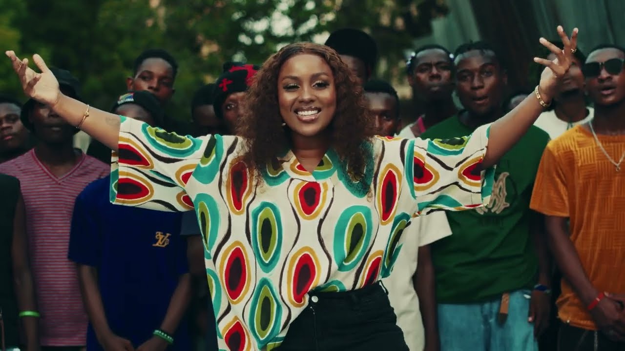 Malkia Karen - Nimesimama (Official Music Video) cover art
