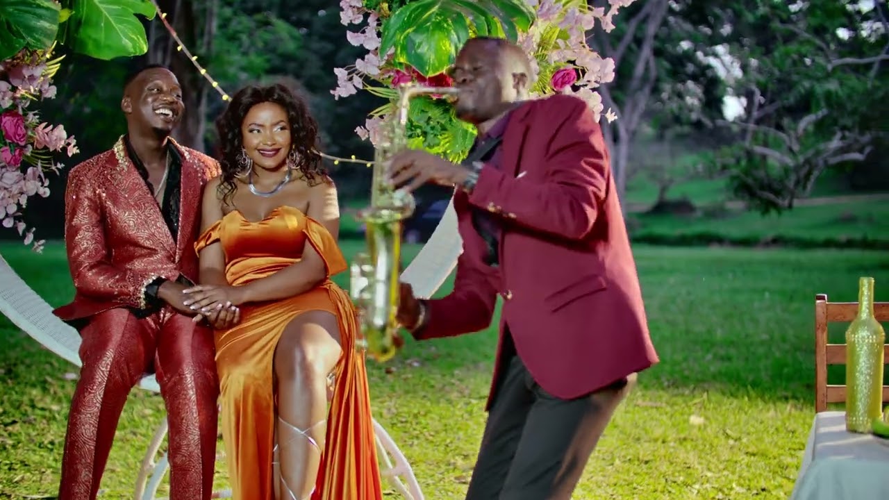 Omukazi Omulungi [Official Video] - Mesach Semakula 2023 cover art