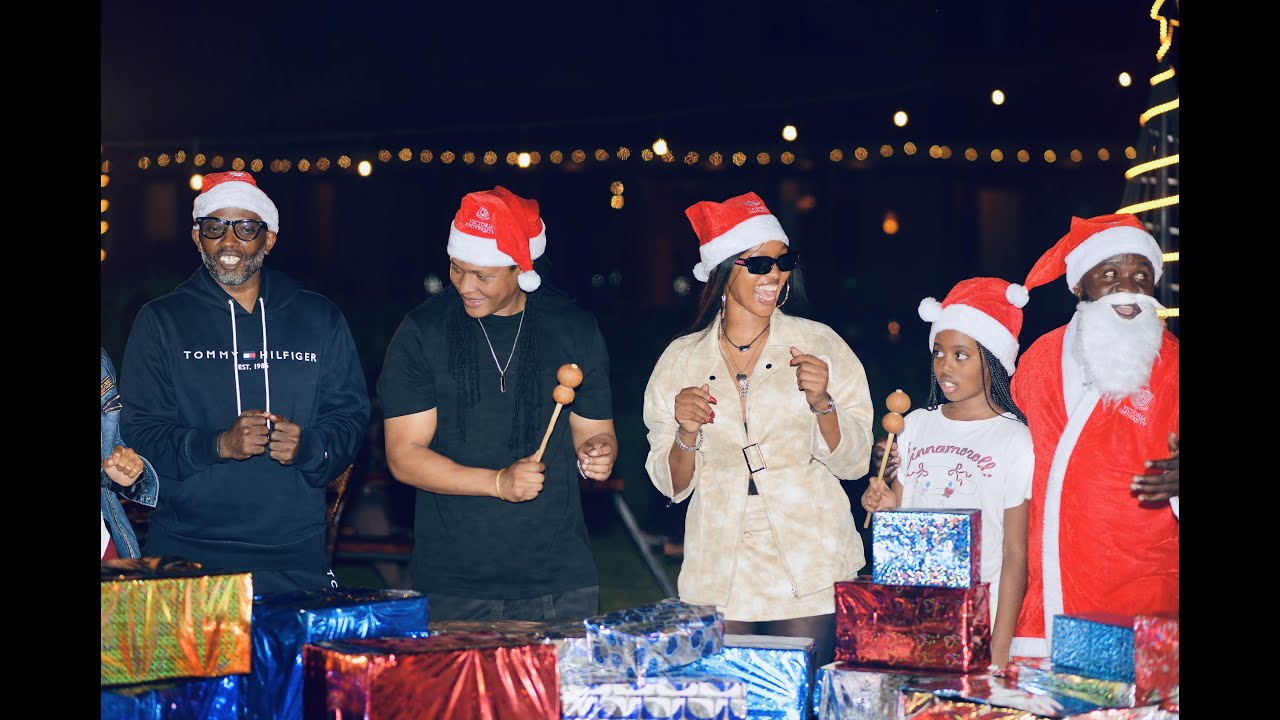 FELIZ NAVIDAD by  Victoria university ft karole kasita, stream of life choir, king saha, John Blaq. cover art