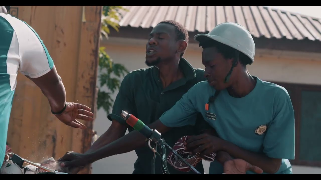 Christian Bella - Pambana (Official Music Video) cover art
