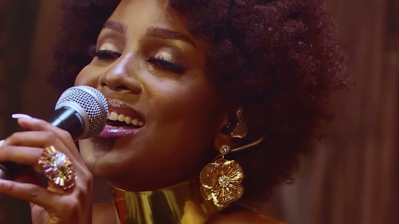 Malkia Karen - Nakuachaje (Live Band Session) cover art