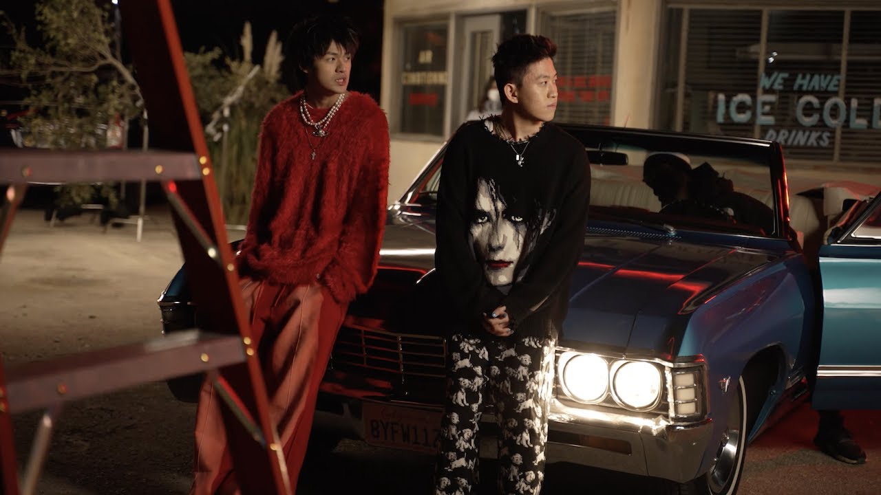Rich Brian & Warren Hue - Getcho Mans (Behind The Scenes) cover art