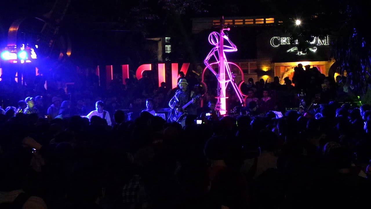 Tigapagi - Alang Alang (Live at Launching Taman Musik, Centrum, Bandung) cover art