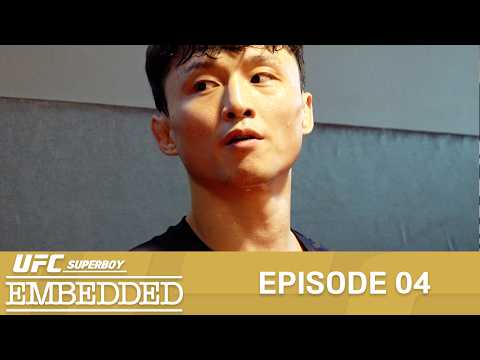 UFC PI 훈련 중 갑자기 들이닥친 상대 다니엘 산토스 [KOREAN SUPERBOY EMBEDDED]
