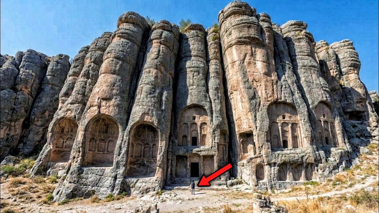 3 Mysterious Structures Scientists Still Can't Explain cover art