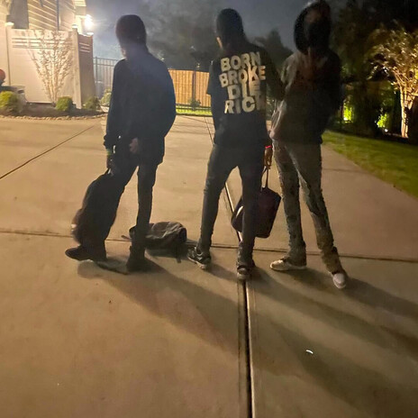 Tripple threat ft. 6rodyluvnobx & Luh camsko