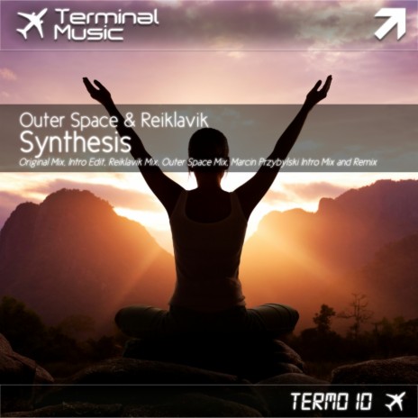 Synthesis (Marcin Przybylski Intro Mix) ft. Reiklavik cover art