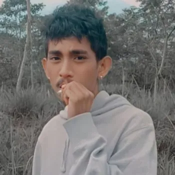 Nona Tanimbar ft. Juano valaksor cover art