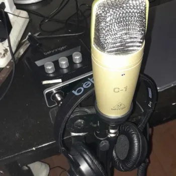 Chica Ocupada cover art