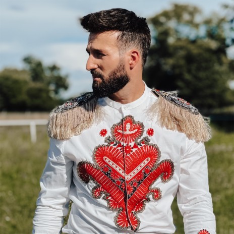 MAŁO MAŁO cover art