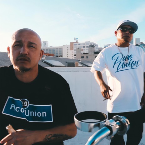 En Las Calles ft. McGrady OG