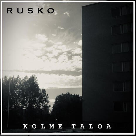 Kolme taloa cover art