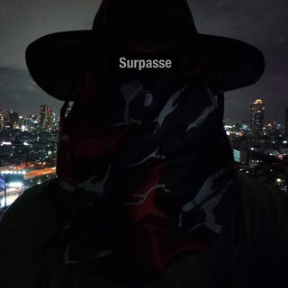 Surpasse
