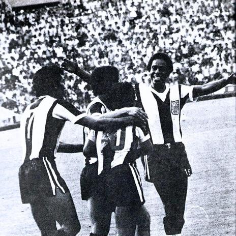 Hinchas de la Victoria ft. Matheo Quijano