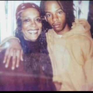 MOMMA LINDA SON