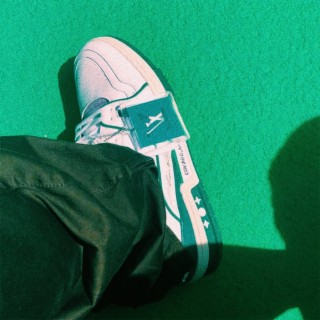 Tênis da LV cover art