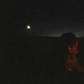 VÁLKA A MÍR cover art