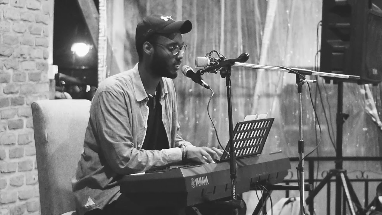 I JUST WANT TO BE THERE - MIKE KAYIHURA cover art