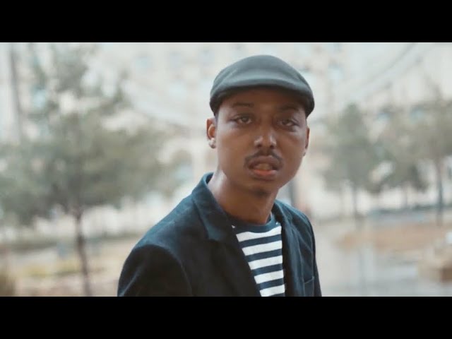 Guizmo -Madre Mia (Clip Officiel) cover art