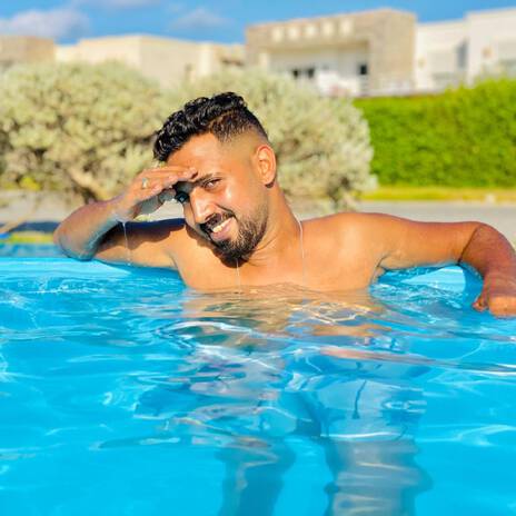 خاليك في حالك