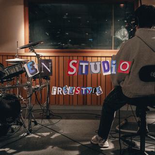 En Studio (Freestyle) cover art