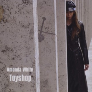 Amanda White