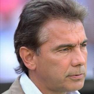 Carlos De los Cobos