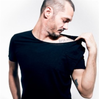 Lee Van Dowski